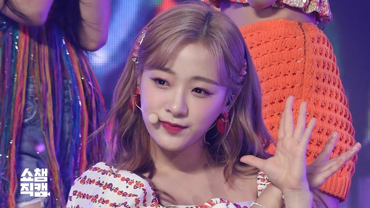 [쇼챔직캠 4K] 에이프릴 이진솔 - 나우 올 네버 (APRIL JINSOL - Now Or Never) l #쇼챔피언 l EP.366のサムネイル