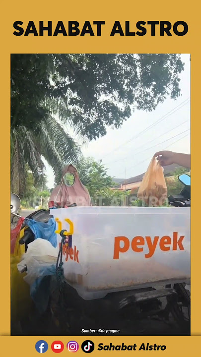 A GOOD WOMAN BOUGHT UP ALL THE PEYEK SOLD BY AN OLD MAN WHO WAS SITTING ON THE SIDE OF THE ROAD, ...