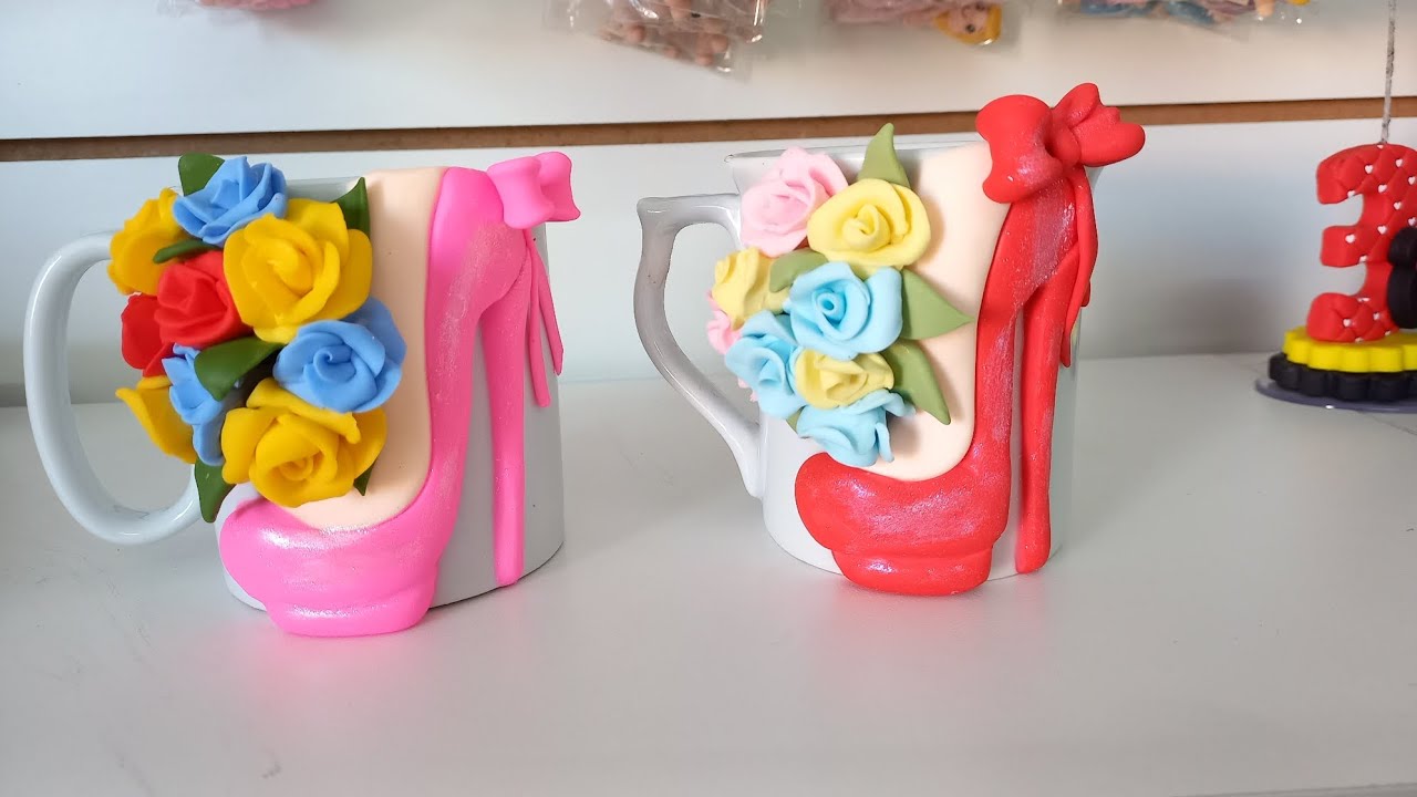 Live grade @polycol.artesanato / caneca dia das maes com biscuit