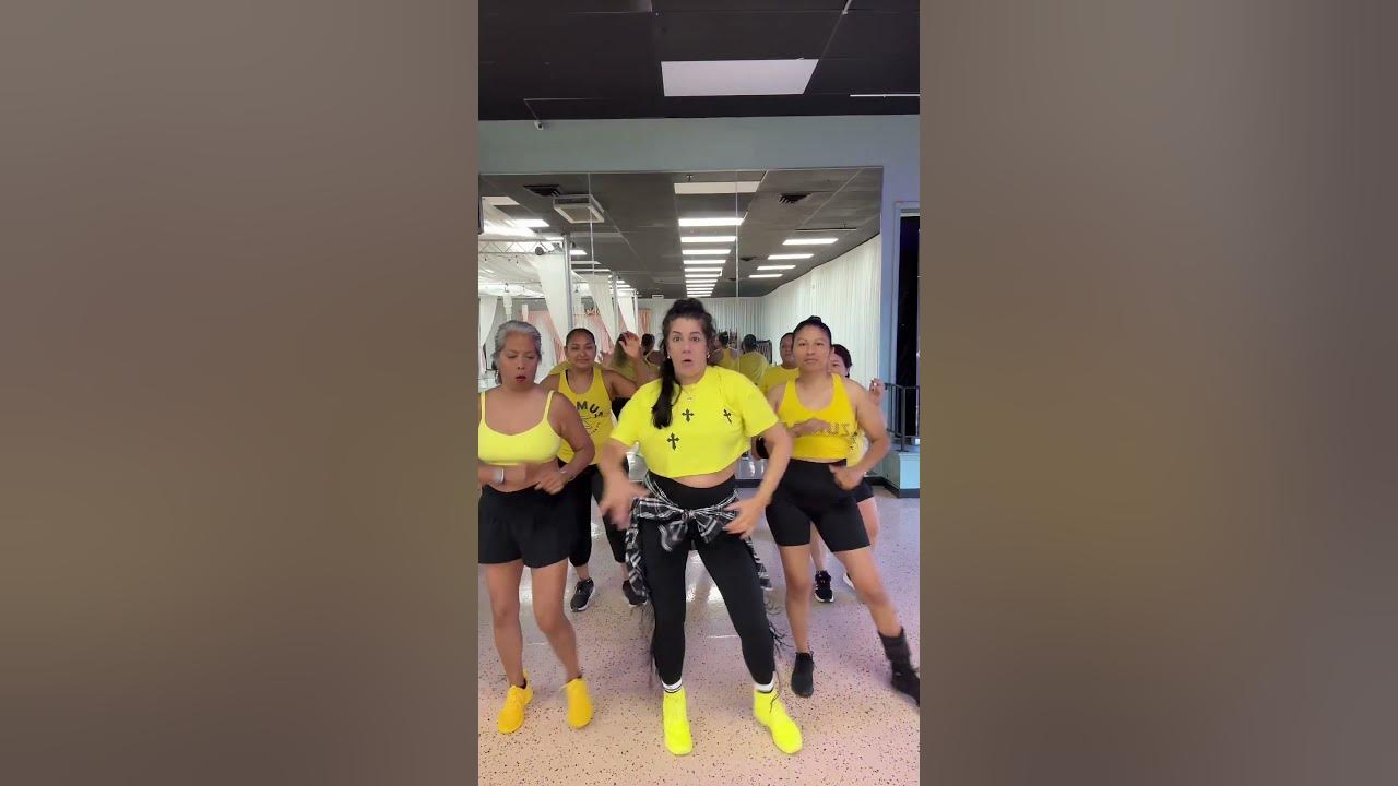 Papasito/ Karol G #zumbaclass #music #zumbafitness