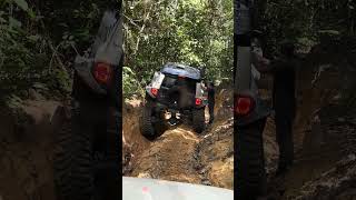 Trilha X-Man FuelTech com direito a tombadinha…