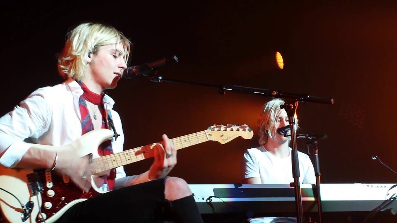 R5 - Escape (The Piña Colada Song)