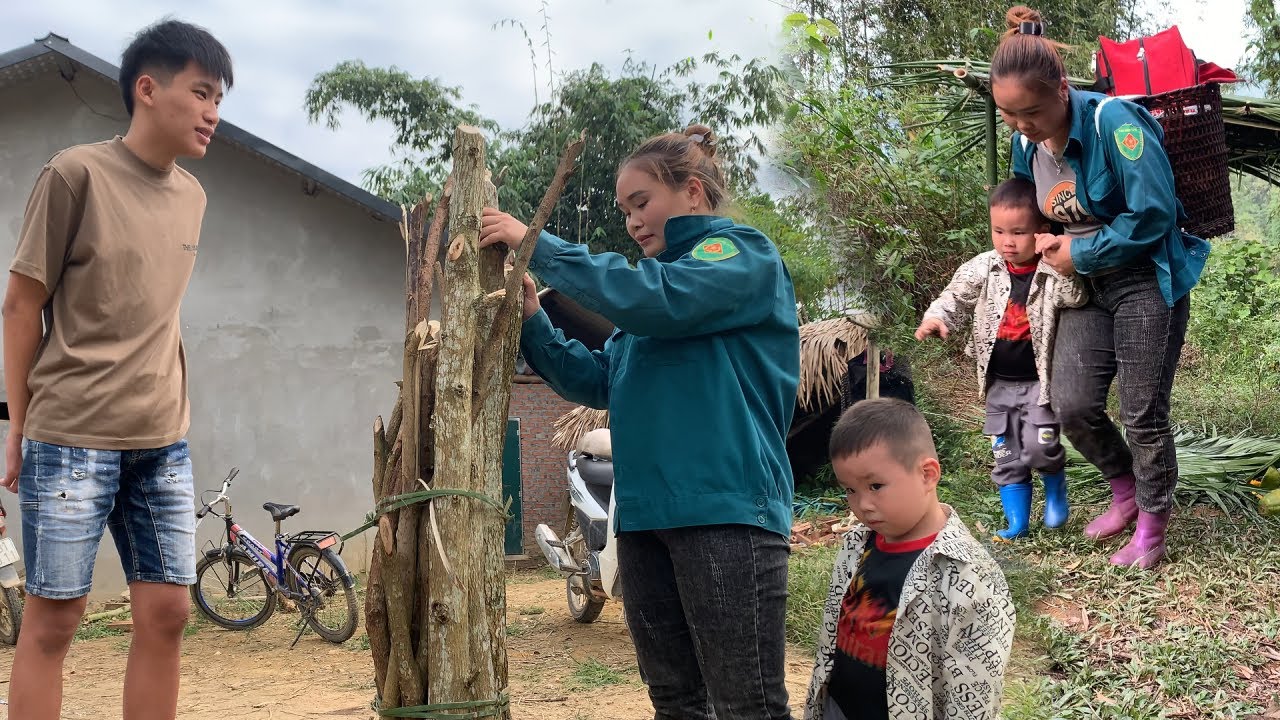 A single mother chops wood to earn a living and has to search for a new ...