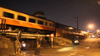 6901次大R行包通過府城護城河遺跡