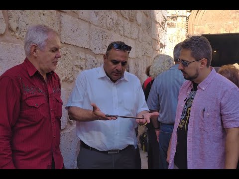 Храм Гроба Господня. Ключ от замко́в для ворот Храма. Интервью с хранителем Адиб Джудэ́х Аль-Хусейни
