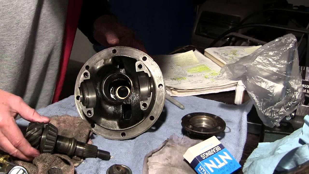 Part 5 Pinion removal, 1979 Triumph Spitfire 1500 YouTube