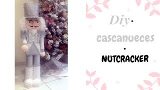 DIY CASCANUECES - NUTCRACKER