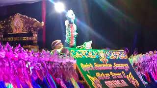 WAYANG GOLEK DALANG OPICK SUNANDAR SUNARYA MEKAR ARUM 2 GIRI HARJA BANDUNG