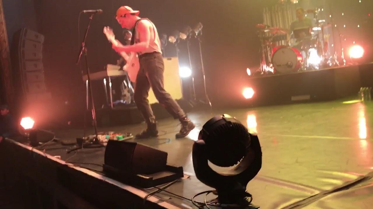 Bleachers Rollercoaster (& the sound) live at The Vic (11/12/17