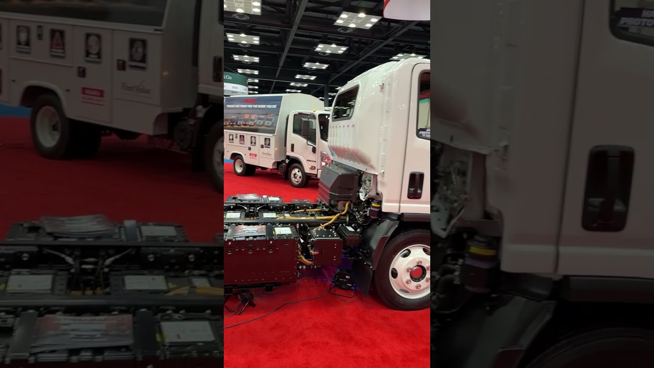 2025 Isuzu NRR EV Electric Truck 