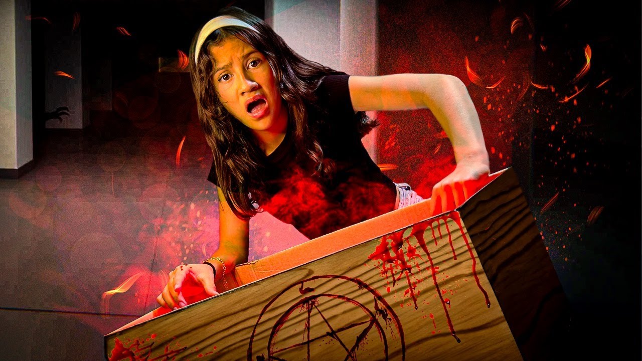 ME LLEGO UNA CAJA DE LA DEEP WEB DEL PAYASO HARLEY QUEEN *TODO ES UNA TRAMPA* 📦🤡🔪🔞⚠️