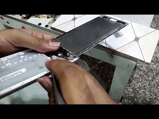 Samsung On 5 LCD Change - YouTube