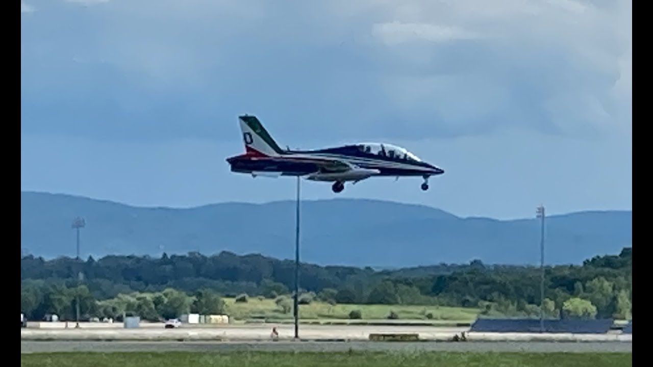 Italian Flight Team Frecce Tricolori returning from their New York City Flyover!