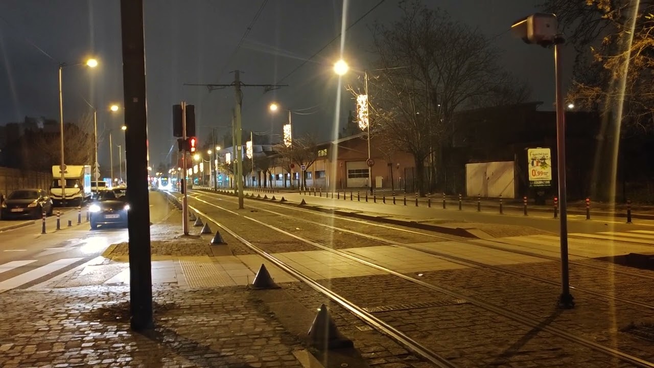Tramway 1 nouveau et ancien modèle.