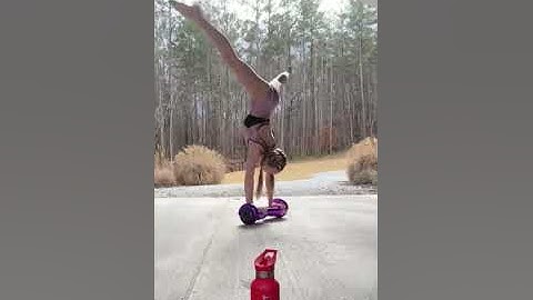 ✨✨HAPPY 2022✨✨ New goals and new tricks! #simatehoverboard #simate #hoverboard  simate hoverboard