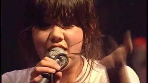 CSS - Meeting Paris Hilton in NME.COM