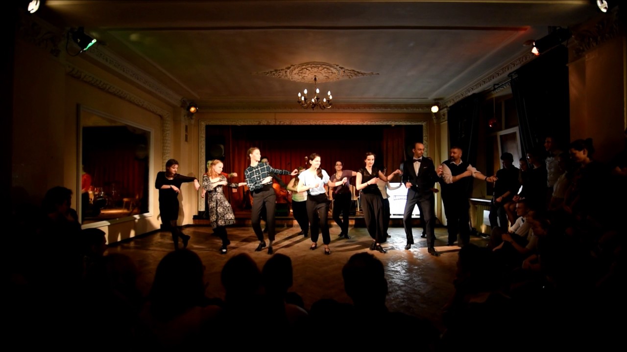 Tap mokinių pasirodymas