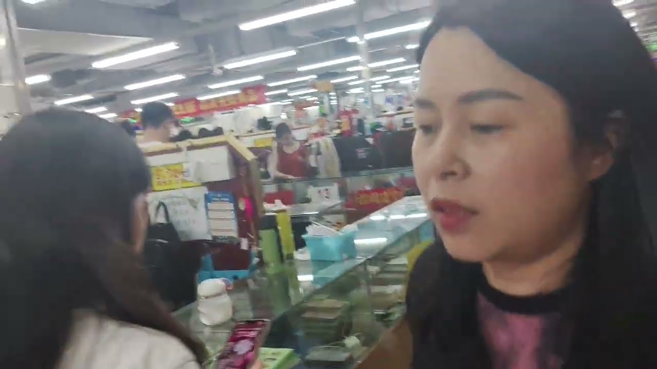 China Mein iPhone Itna Sasta Kyun? 🤯 | Apple iPhone China Price