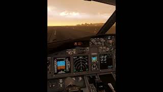 Toronto City Dusk Haze VR Landing | Microsoft Flight Simulator 2024 #msfs2024 #vr #pmdg737