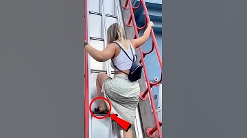 How this Moving Staircase Works