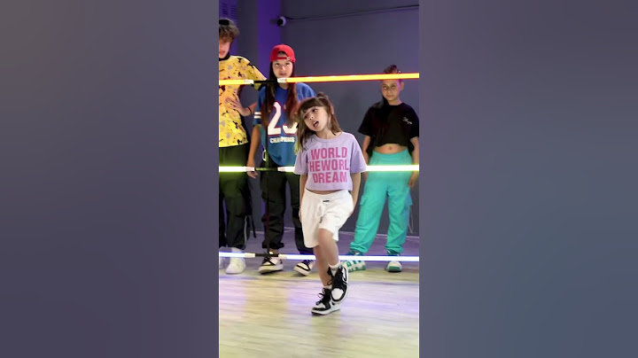 Miren esta batalla de reggaeton kids 😱 así le responde a su compañera