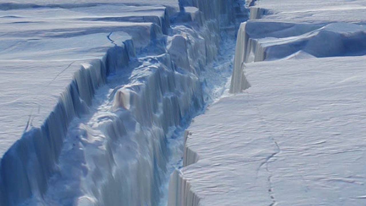 Un gigantesco Iceberg se desprende de glaciar en la Antártida - YouTube