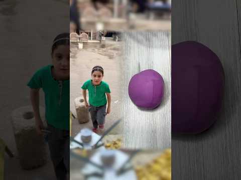 بنت راحت تشتري حاجه بي دولار