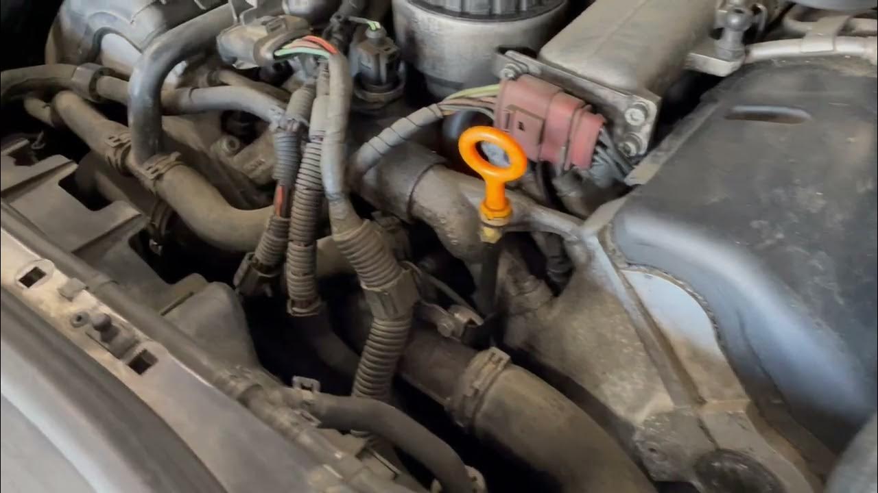 2007 VW Touareg V10 TDI start & idle - YouTube