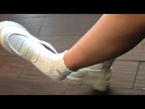 Socktendo Live Chat with Fans | ASMR Stream Showing my feet In socks in public! White loafers