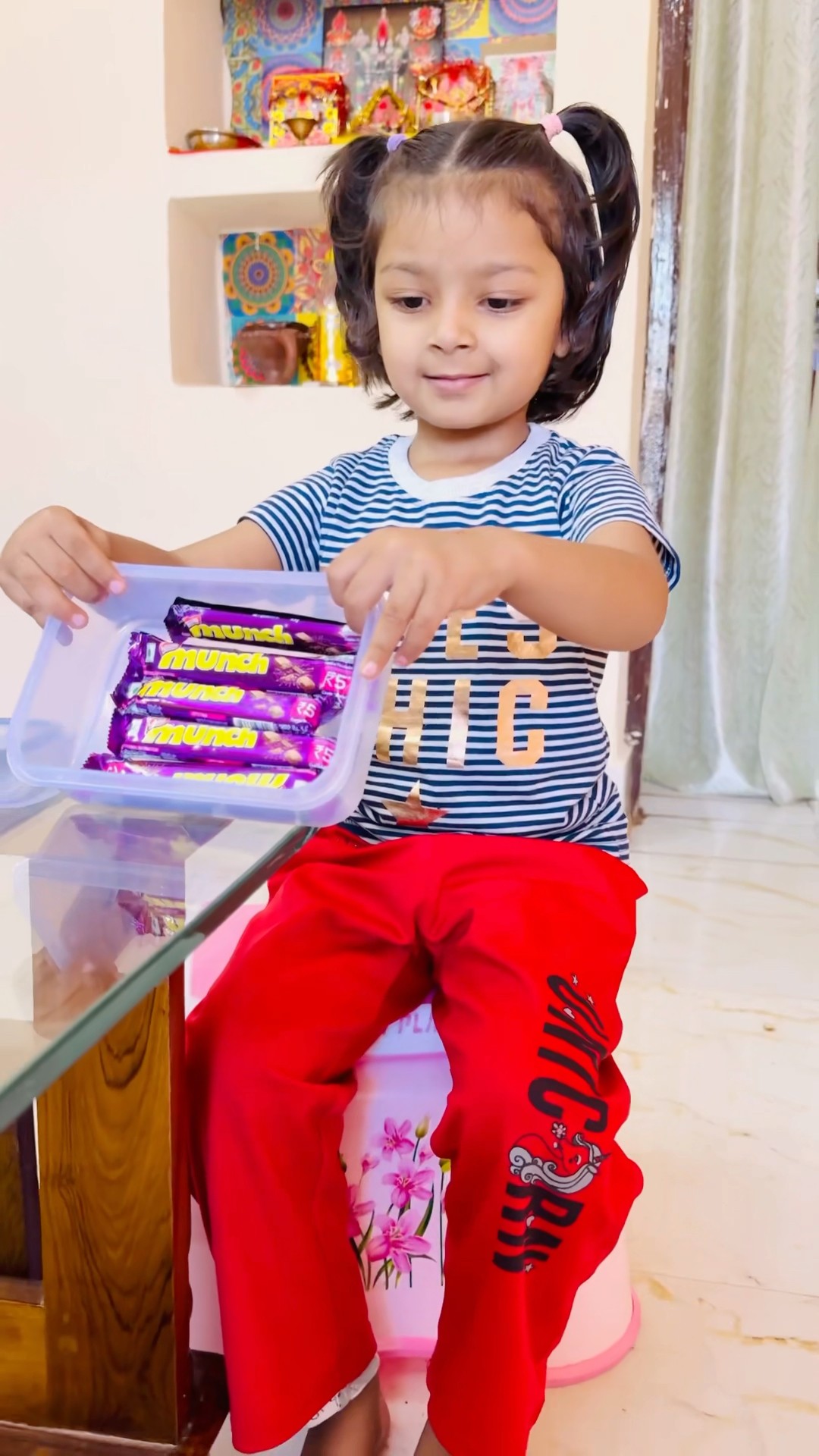 Tooktook ne ek chocolate se itna kar li such me?