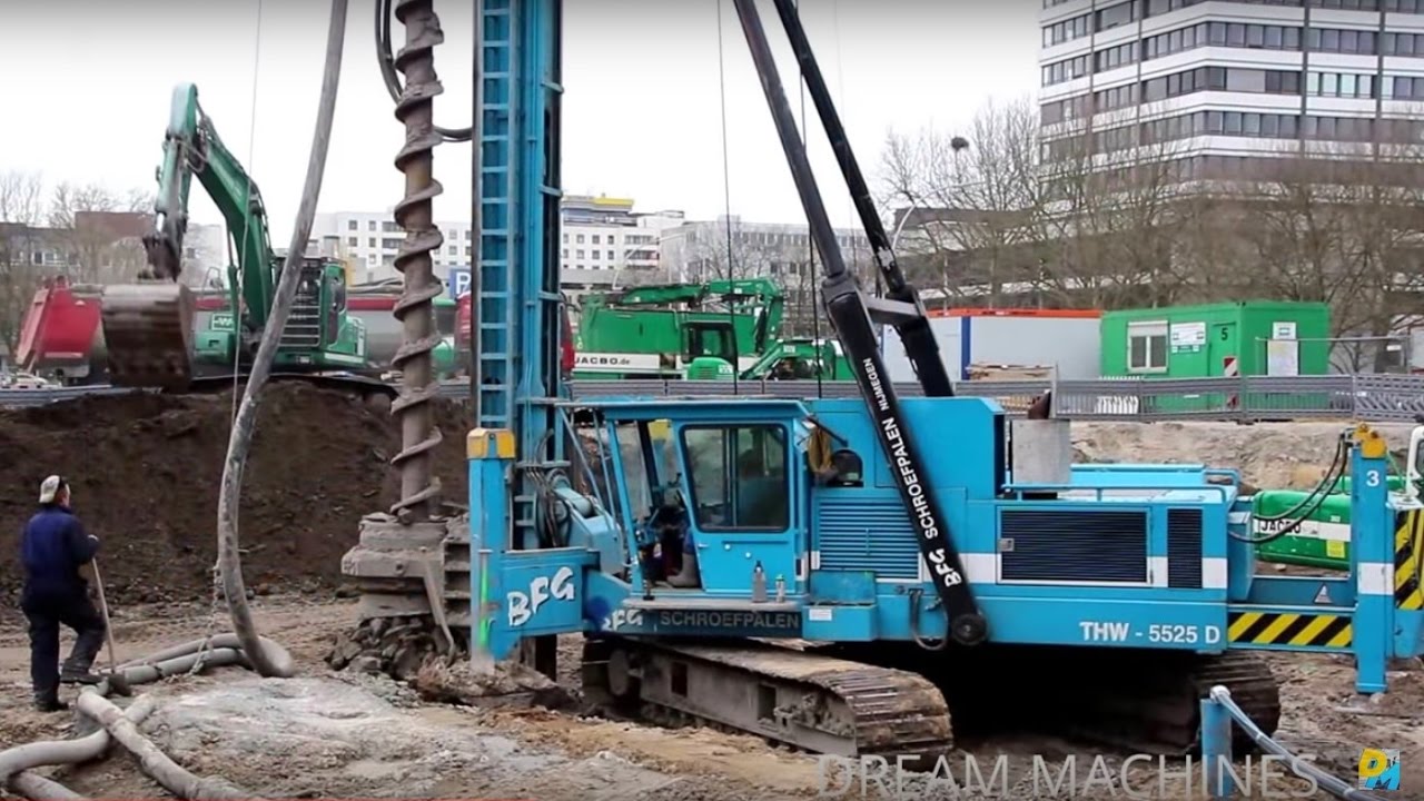 BOHRGERÄTE THW 5525D + HITACHI KH150 BAUSTELLE + SCHWERTRANSPORT