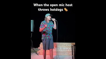 The comedy open mic host was tossing hot dogs 🌭 #openmiccomedy #comedyhost #standupcomedy