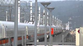 高鐵南下列車進入高鐵彰化站