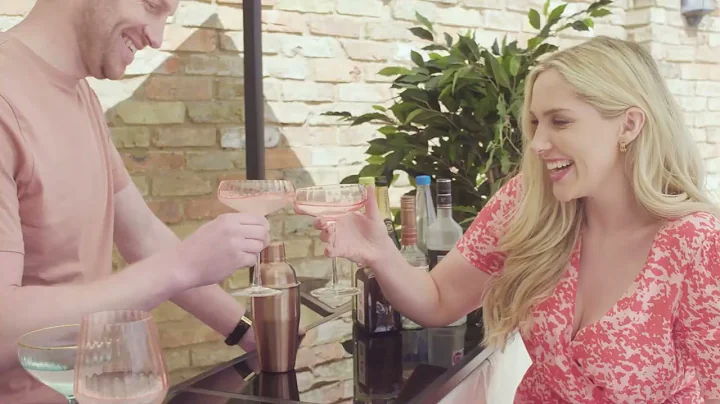 How to easily achieve a garden bar area at home.