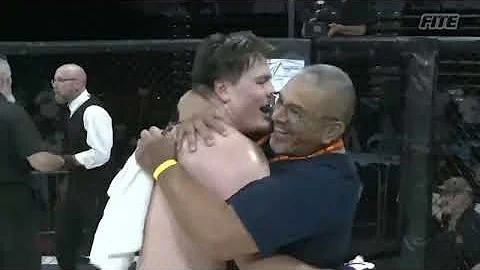 Larry Gonzales Jr vs Nick Tomlinson - Fusion Fight...