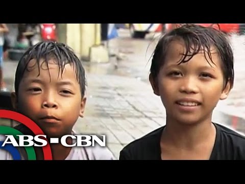 Video: 3 Mga Paraan upang Makakuha ng Tunay na Mga Kaibigan