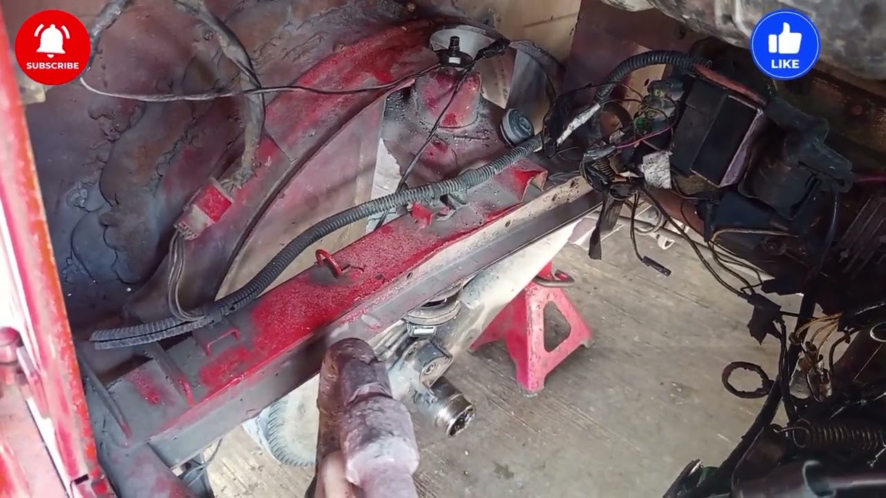 Cómo cambiar amortiguador tracero de bajaj torito 