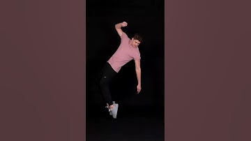 Fitness Posing | Auraa Model | Andrei