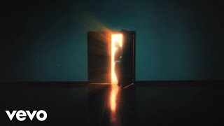 Lloyiso - Fragile Things