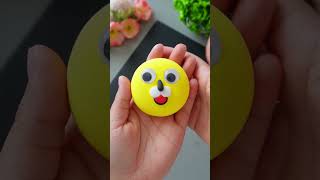 Use summer dog's tail grass to make a cute little lion. Try it with your children. Dog's tail gr