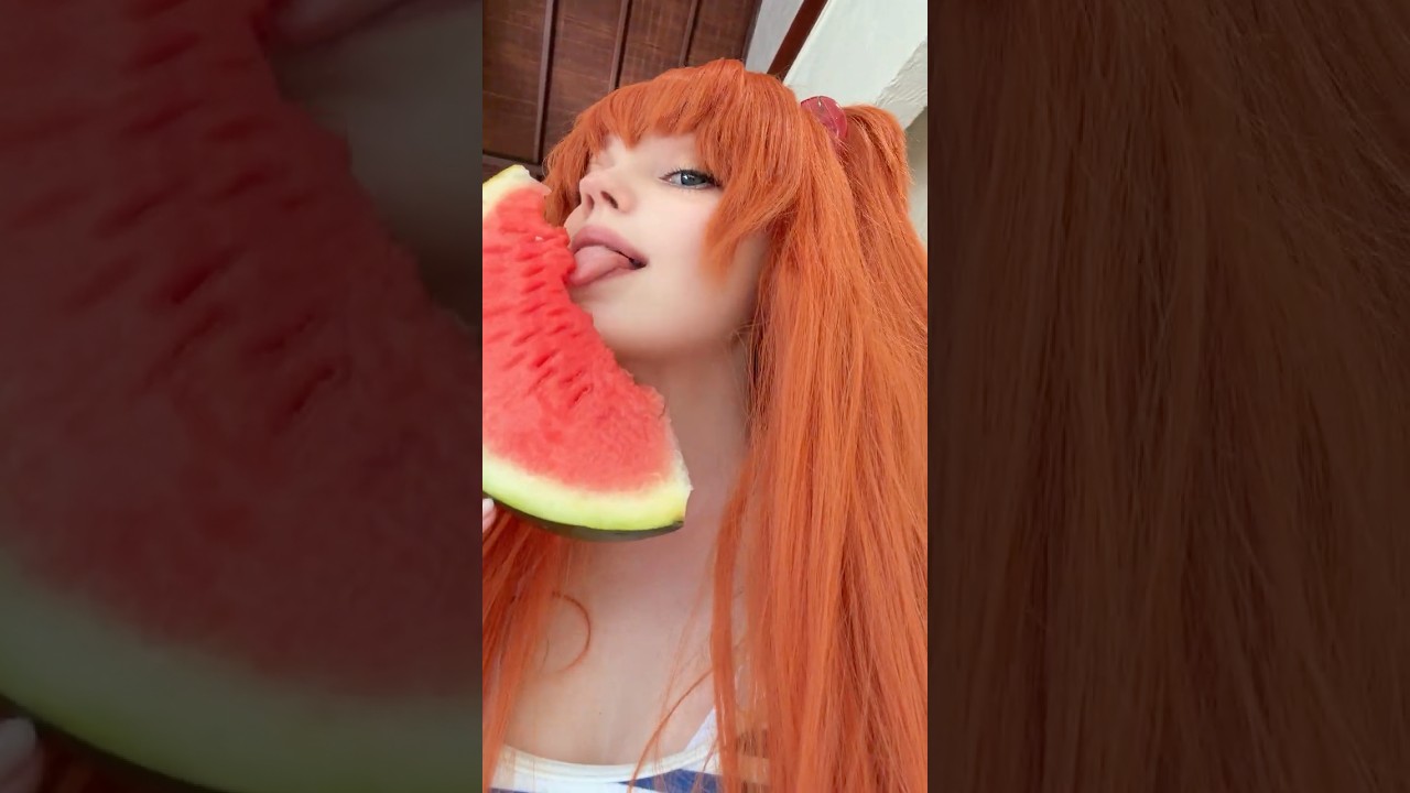 She really wants to share #animecosplay #asuka #cosplay