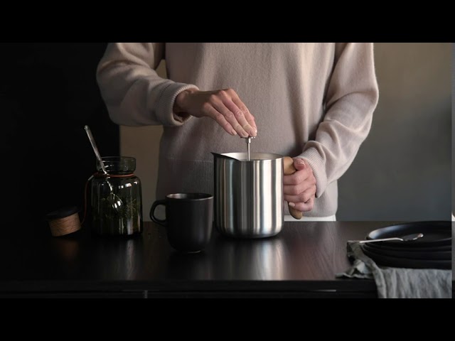 Eva Solo - Nordic Kitchen Tea Thermos, Black