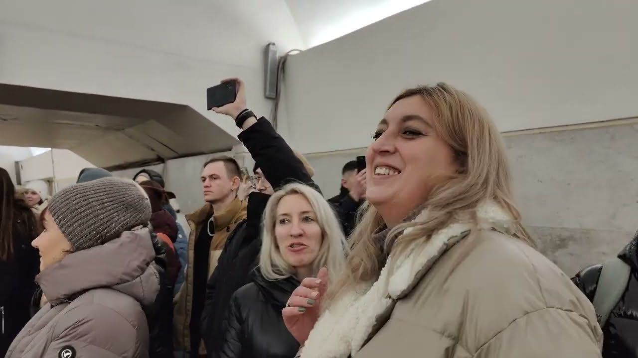 Сплин - Выхода нет - и немного - The Cranberries - Zombie - кавер песен спела группа #KooRagA #metro