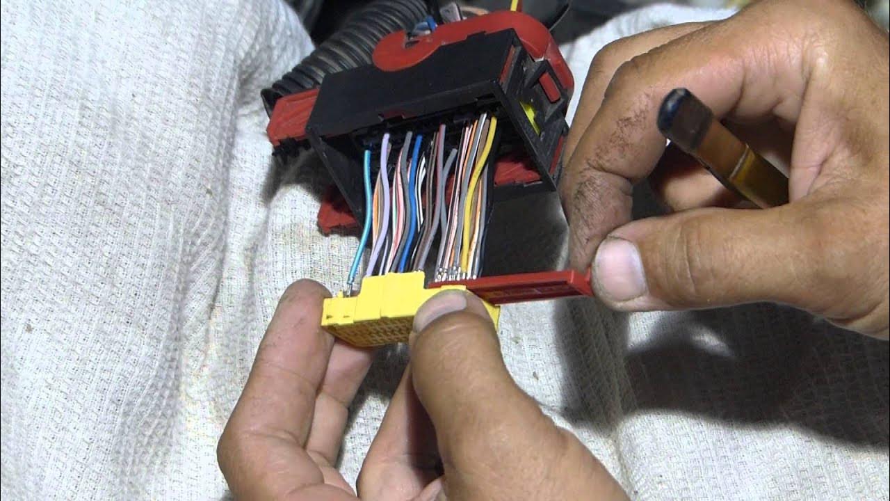 Разъем форсунок калина 1 16клапанная. Разъём топливной форсунки гранта. Колодки жгута. Колодки жгута. Колодки жгута.