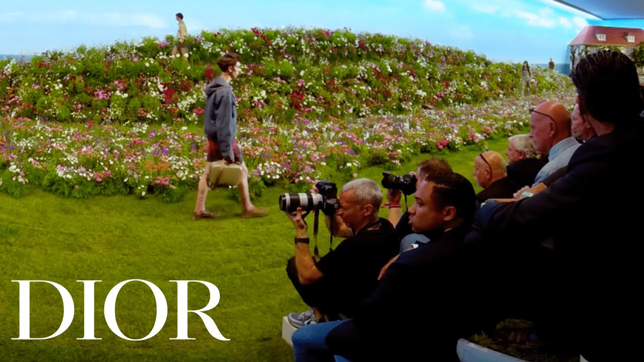 Experience a 360-Degree View of the Dior Summer 2023 Men's show