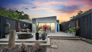 Nouveau Bungalow by Steven Allen Designs. This inspiring house is located in Houston, Texas, US. screenshot 2