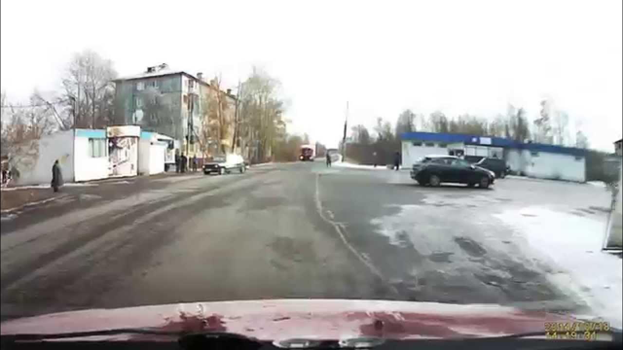 Исакогорка архангельск автобус. Барахолка исакогорка.