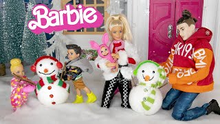 Barbie Family Playing in the Snow  Disney Princess Snow Day