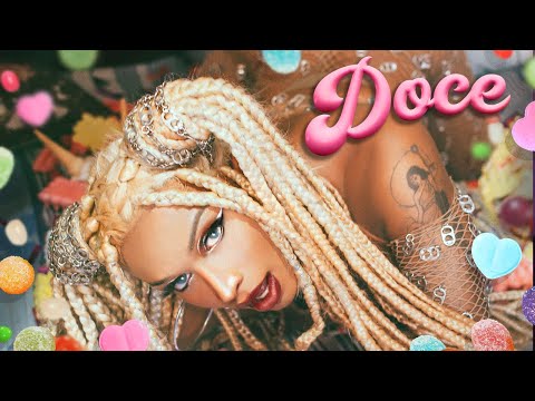 Putar Doce - Lia Clark