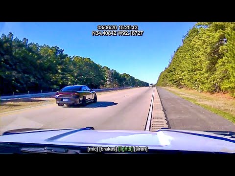 Dodge Charger Hellcat Outruns Two Arkansas Troopers @ 150+ MPH